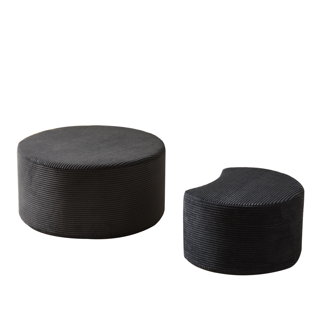 Set di 2 tavolini rotondi imbottiti in tessuto nero, utilizzabili come pouf