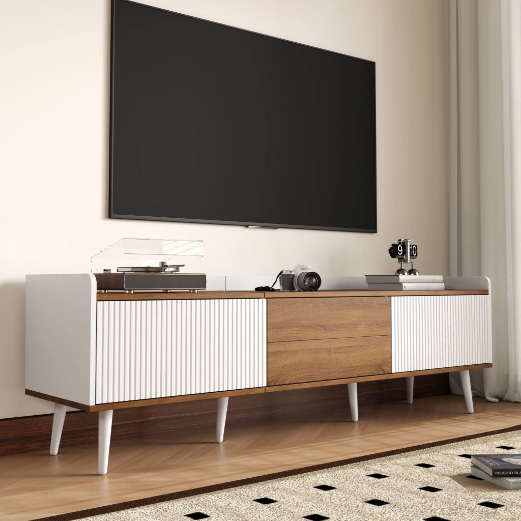 Mobile TV a 3 ante con struttura compatta, finitura bianco e legno naturale, 160 x 39 x 49,5 cm