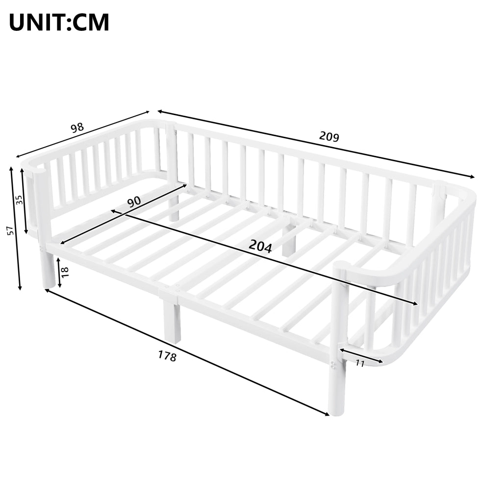 Letto singolo 90 × 200 cm in metallo bianco con rete a doghe in acciaio; utilizzabile anche come divano