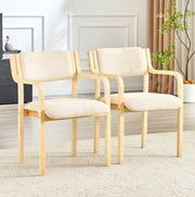 Sedia da pranzo ULEVR con braccioli in legno curvato e rivestimento teddy bianco, altezza 77 cm
