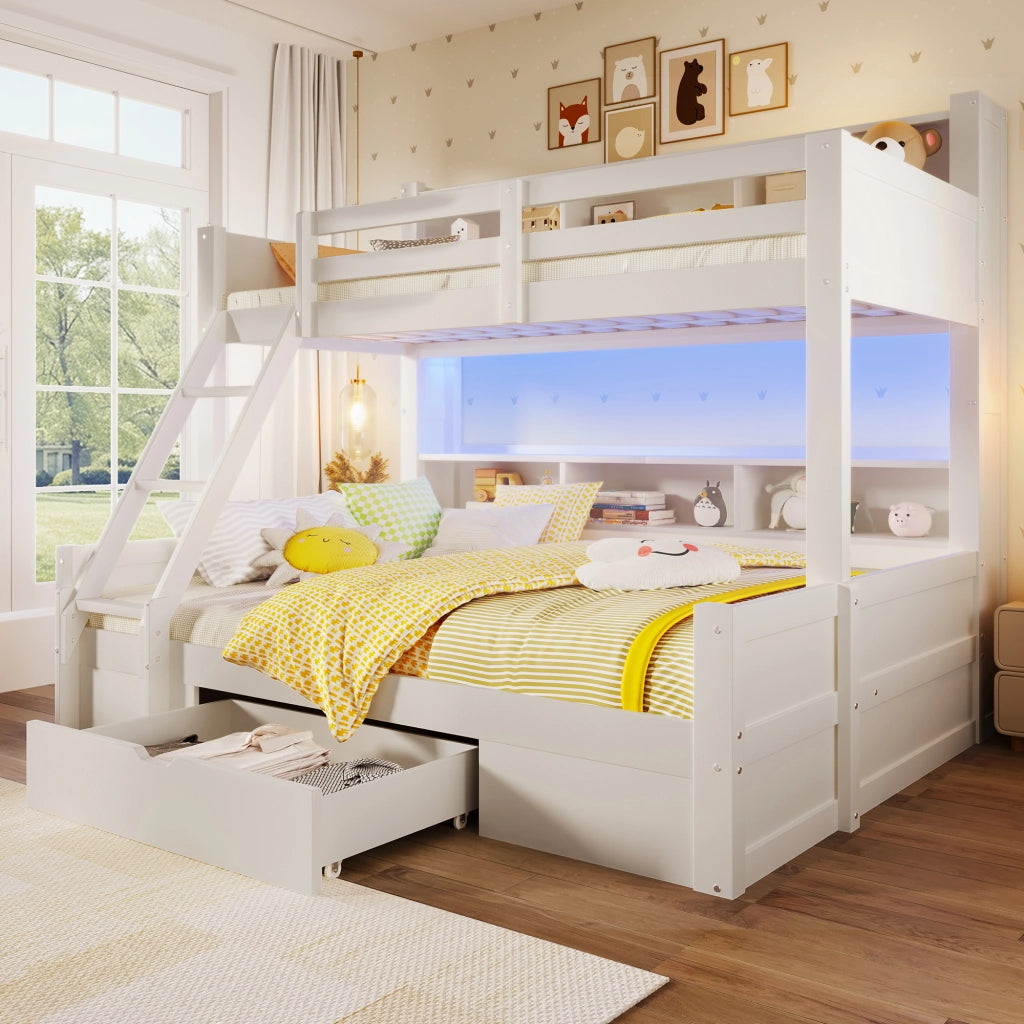Letto a castello 3 posti 90×200 cm e 140×200 cm con LED; cassetto e vani aperti; senza materasso; bianco