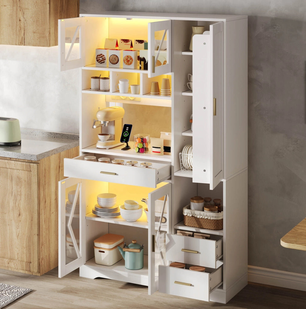 Credenza alta 105x40x185 cm con vetrina; LED multicolore e prese USB in MDF bianca