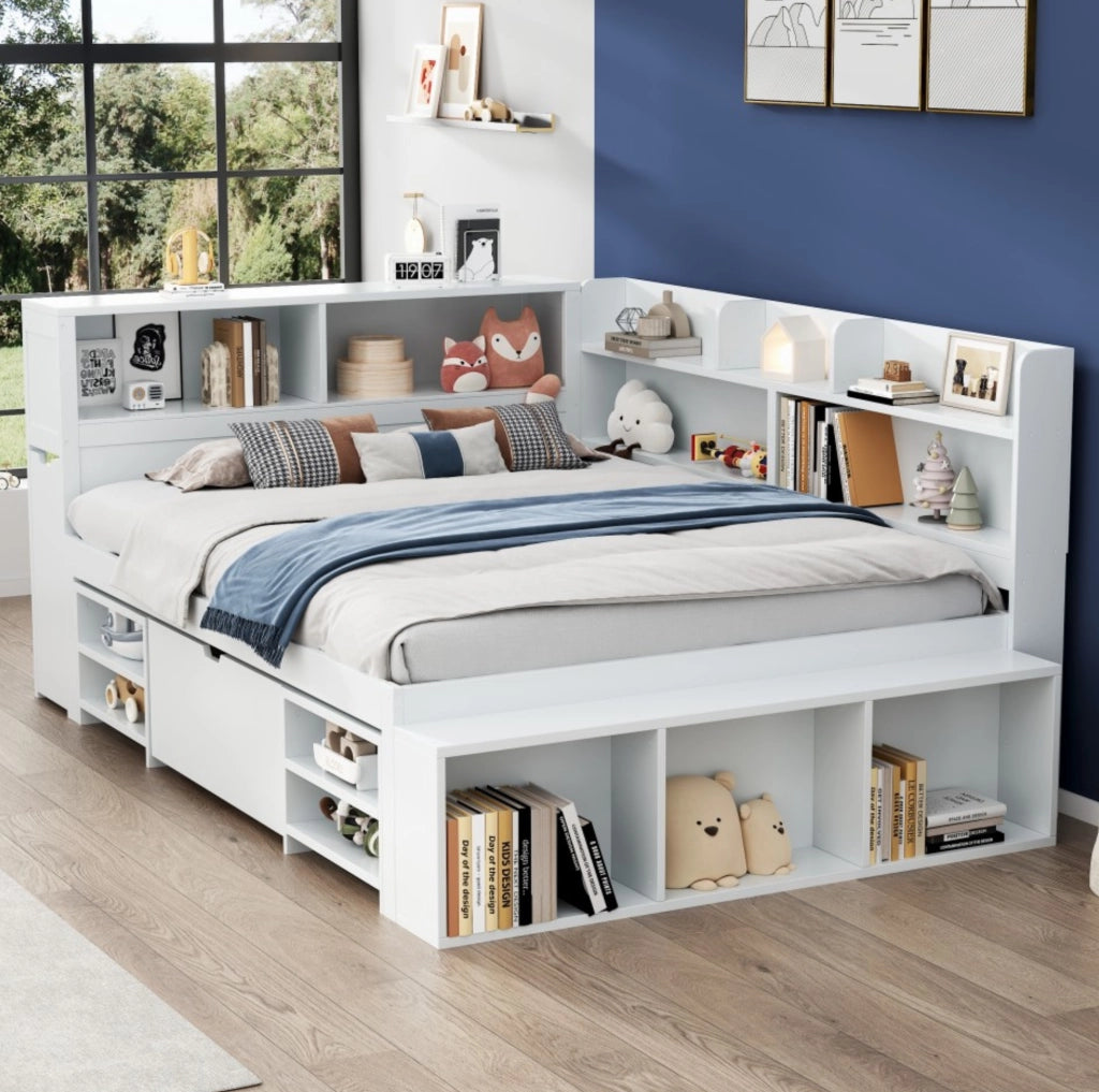 Letto per bambini 140x190 cm con cassetti e ripiani in compensato bianco