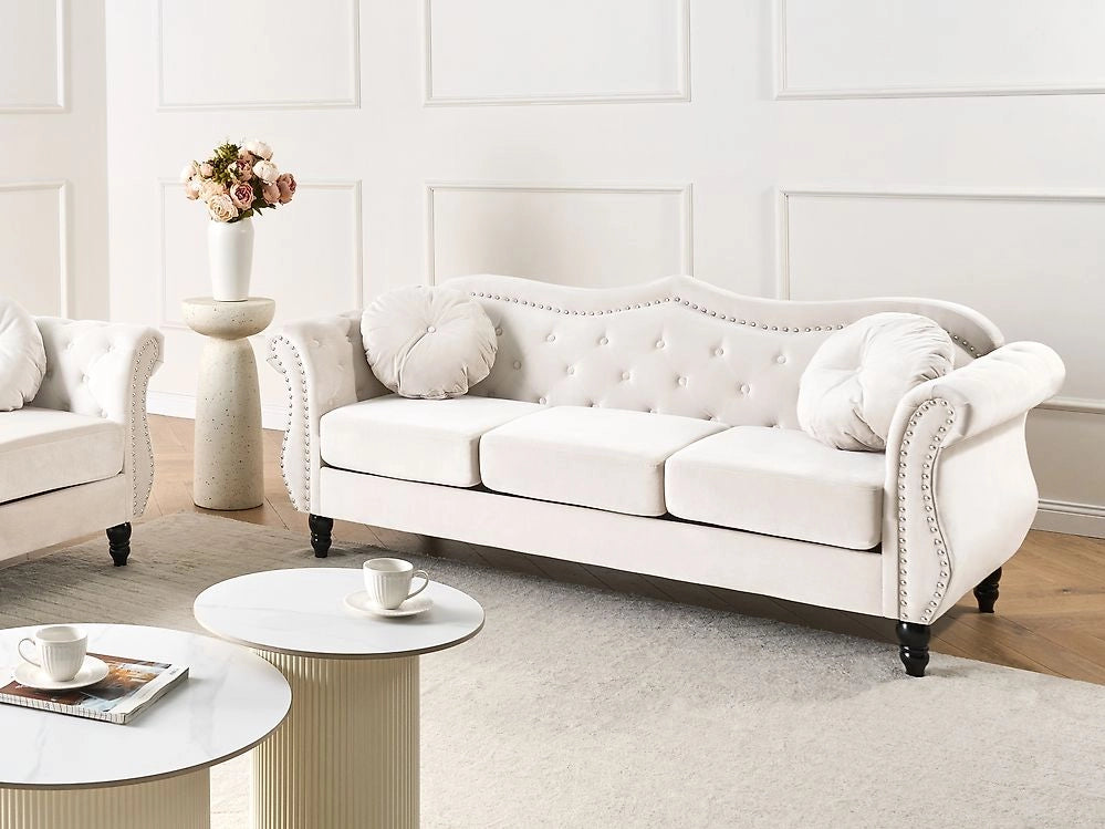 Divano in velluto beige chiaro a 3 posti con bottoni a forma di chiodo Cuscini trapuntati con braccioli arrotolati Glam