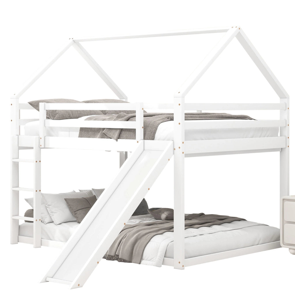 Letto a casetta 140x200 cm bianco – con scivolo e scala, senza materasso