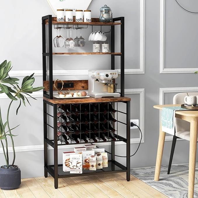 Mobile Bar Vino, Portabottiglie Industriale con 4 Ripiani, Porta Calici, Porte USB e Prese, con Struttura in Metallo Robusto, 75,5 x 48 x 163 cm