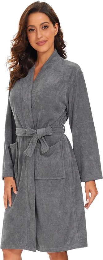 Badjas per donna leggera per la sauna 

Specifica tecnica: 
- Materiale: Badstof 
- Lunghezza: Knielange