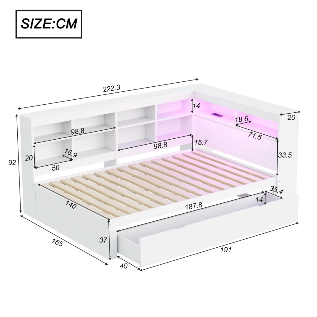Letto matrimoniale in legno massello 140x200 con cassetti, testiera con scaffali, LED e presa USB, bianco