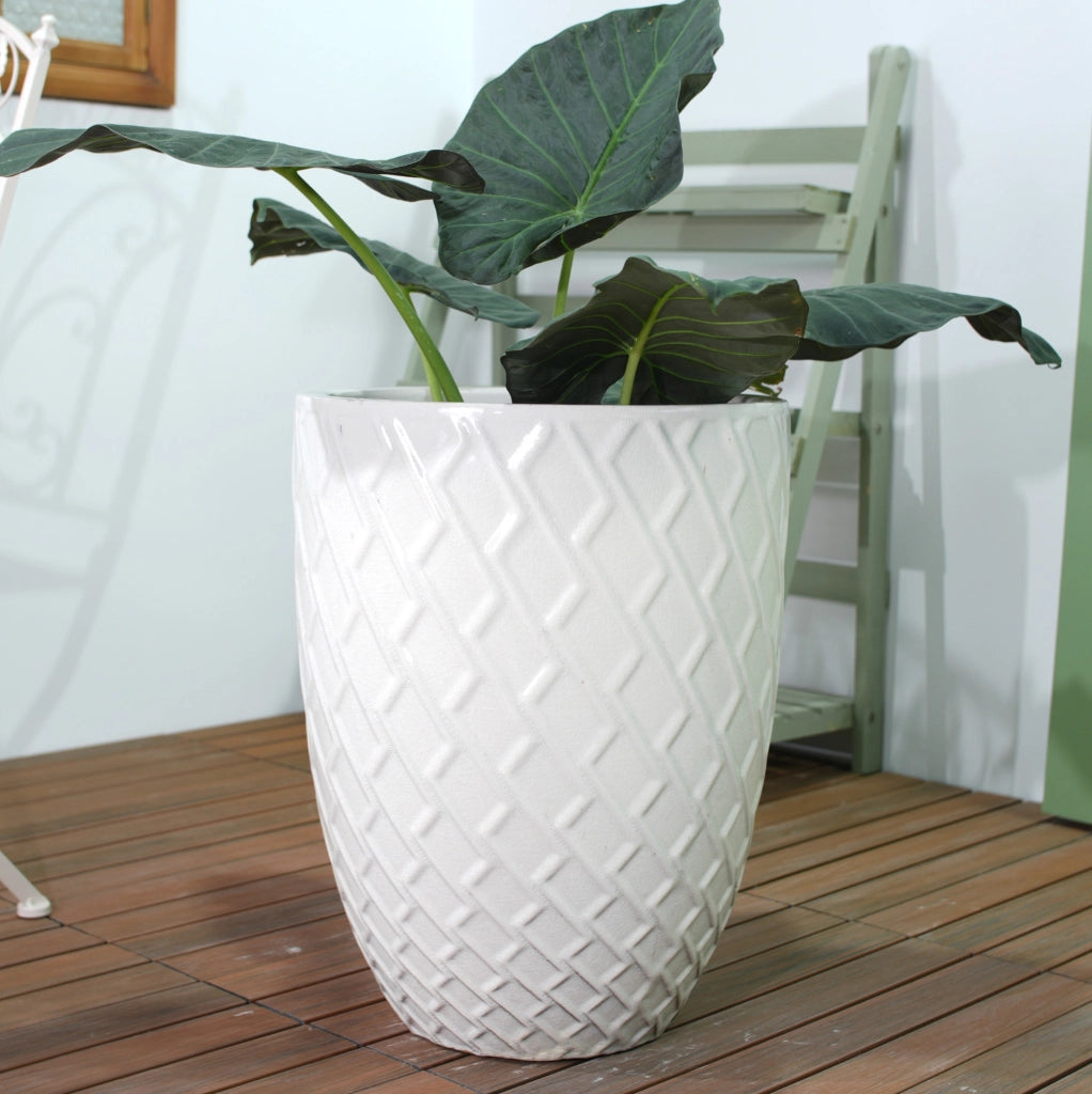 Grande Vaso da Fioriera in Ceramica Artigianale, 42 cm di Diametro × 54 cm di Altezza, Bianco Lucido con Motivo a Rombo, Traspirante e Resistente al Gelo con Fori di Drenaggio