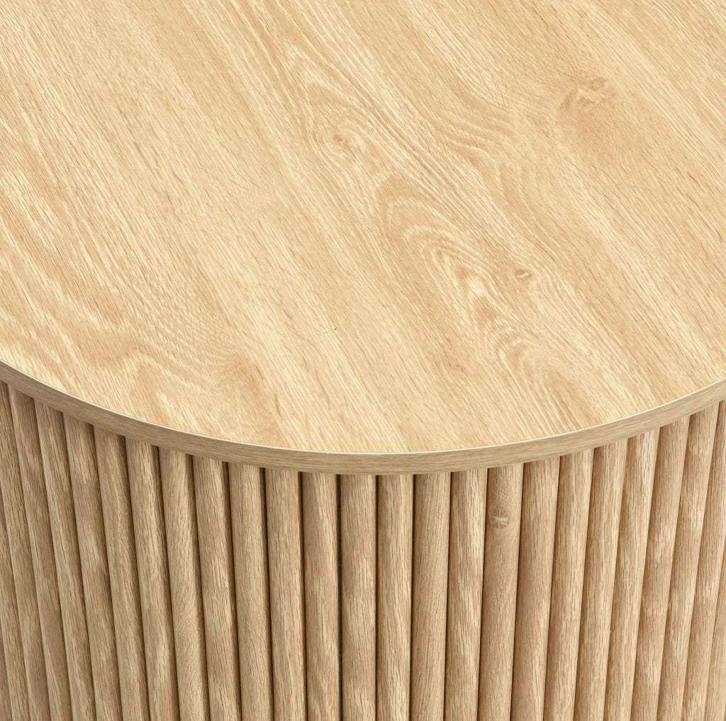 Set di 2 tavolini da salotto rotondi in MDF naturale con motivo a listelli verticali