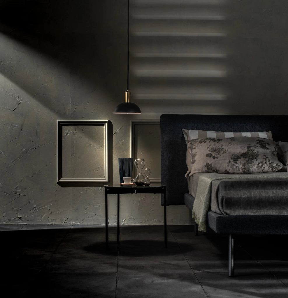 Lampada a Sospensione Spica in Metallo Nero Opaco con Cavo Regolabile e Attacco E27 per Illuminazione d'Interni Elegante e Moderna