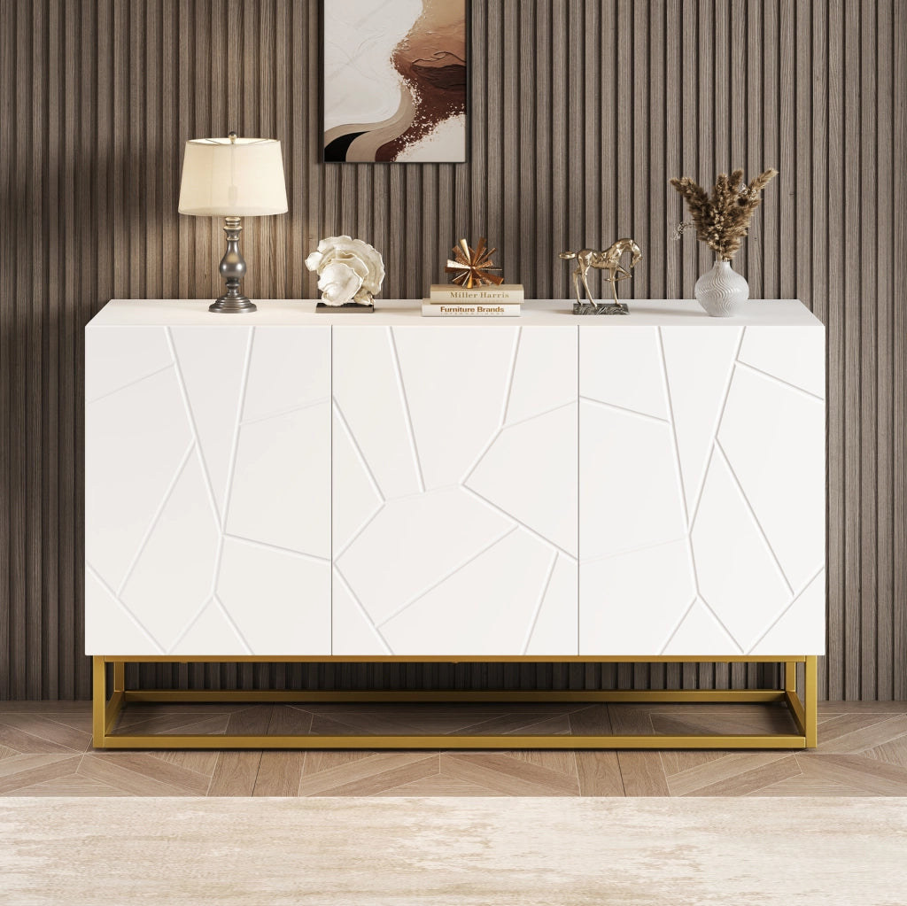 Credenza moderna lucida con ante scanalate e ripiani regolabili