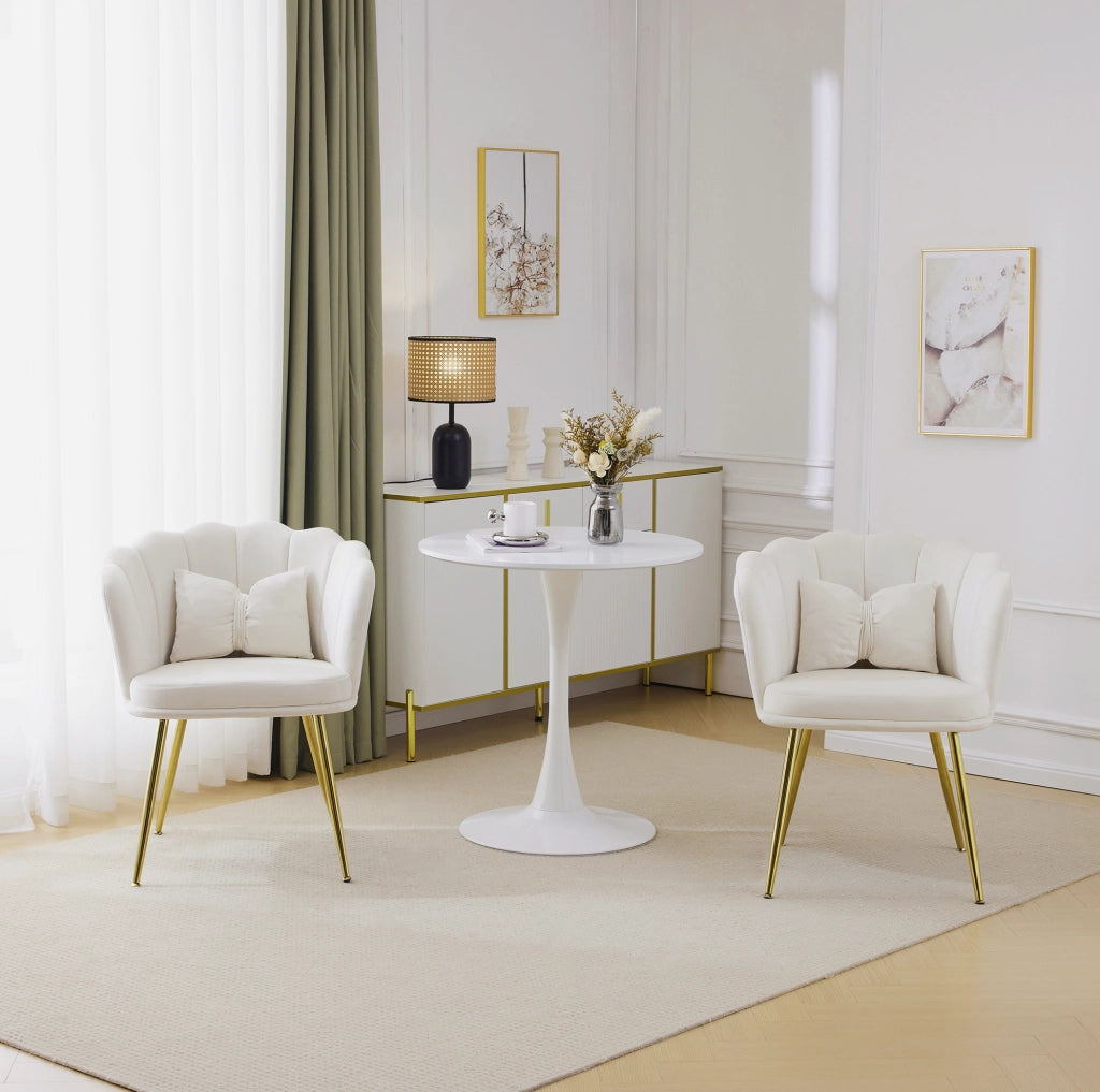 Set di 2 Poltrone Moderne in Velluto con Schienale a Forma di Petalo, Gambe in Metallo Dorato e Cuscini Decorativi