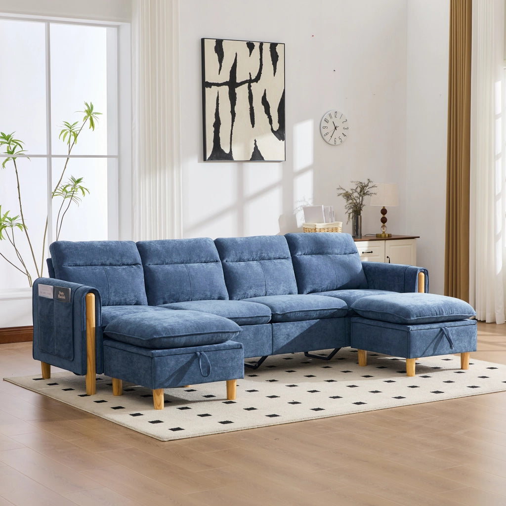 Divano panoramico modulare a 4 posti in ciniglia blu con due pouf contenitore e gambe in legno per soggiorno