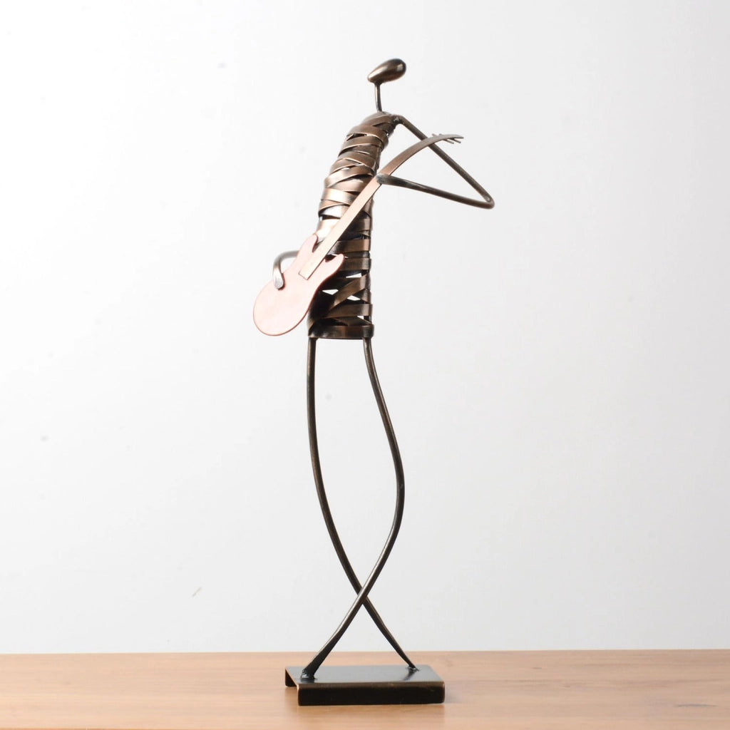 Scultura di un chitarrista metal, statua di un musicista, altezza 45 cm