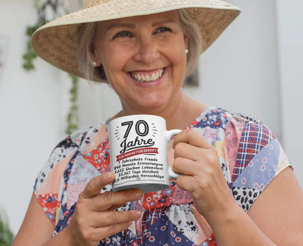 Mok, Vetroceramica, 330 ml. "70 anni per raggiungere la perfezione"
