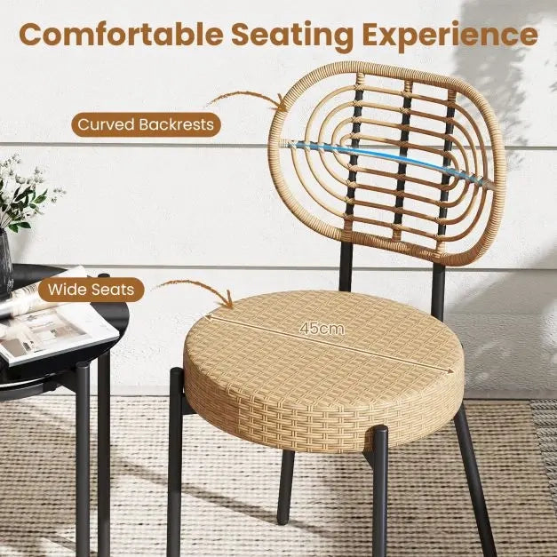 Set da bistro da giardino 3 pezzi in rattan PE e metallo con tavolino in vetro temperato e 2 sedie marrone per balcone e terrazza