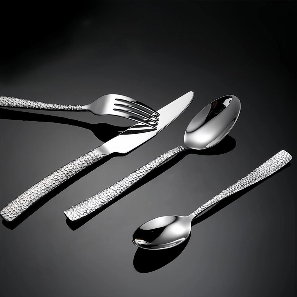 Set di posate in acciaio inossidabile martellato, composto da 24 pezzi, per 6 persone, colore argento