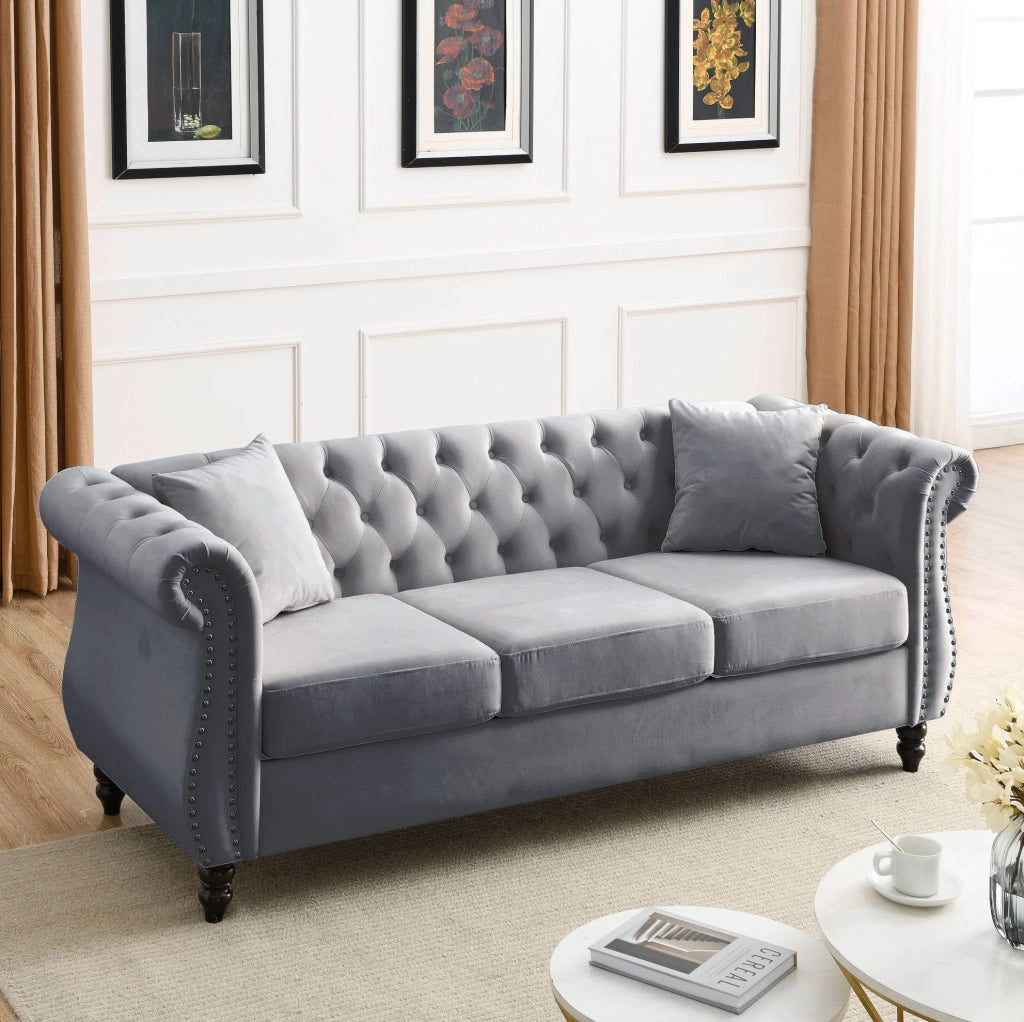 Divano Chesterfield in velluto grigio con cuscini rimovibili per soggiorno