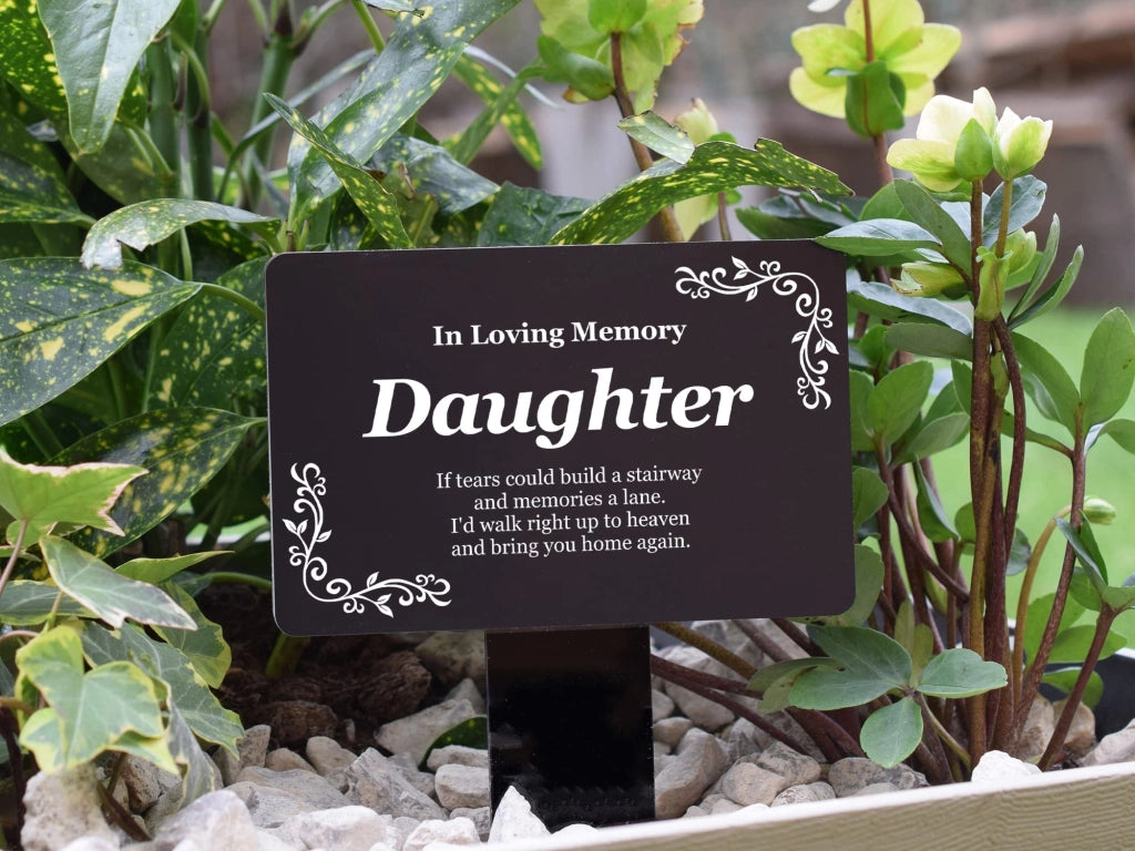 Targa commemorativa per una figlia, in memoria affettuosa, 150x250 mm, nera