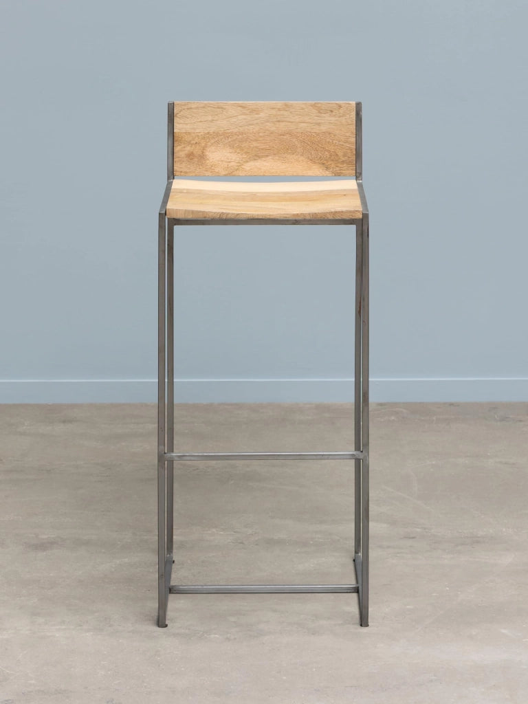Sgabello Soulid, in legno di mango sbiancato, altezza seduta 74 cm