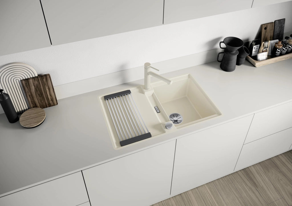 Miscelatore monocomando in acciaio inossidabile, finitura bianco opaco, alta pressione, girevole a 360°