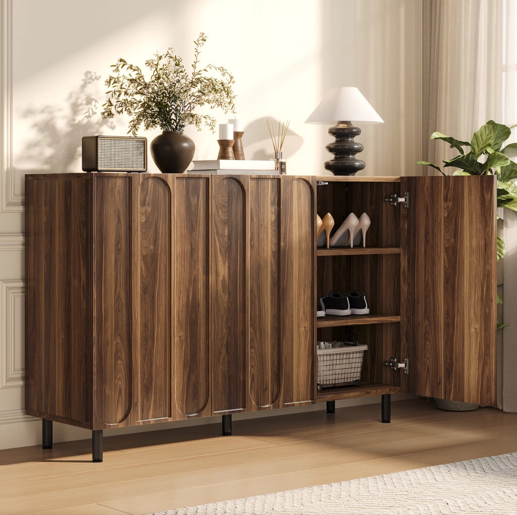Credenza e scarpiera color noce a 3 ante con ripiani regolabili