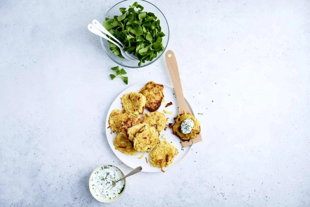 Grattugia per patate, ideale per preparare rösti e hash browns, in plastica, colore bianco/beige