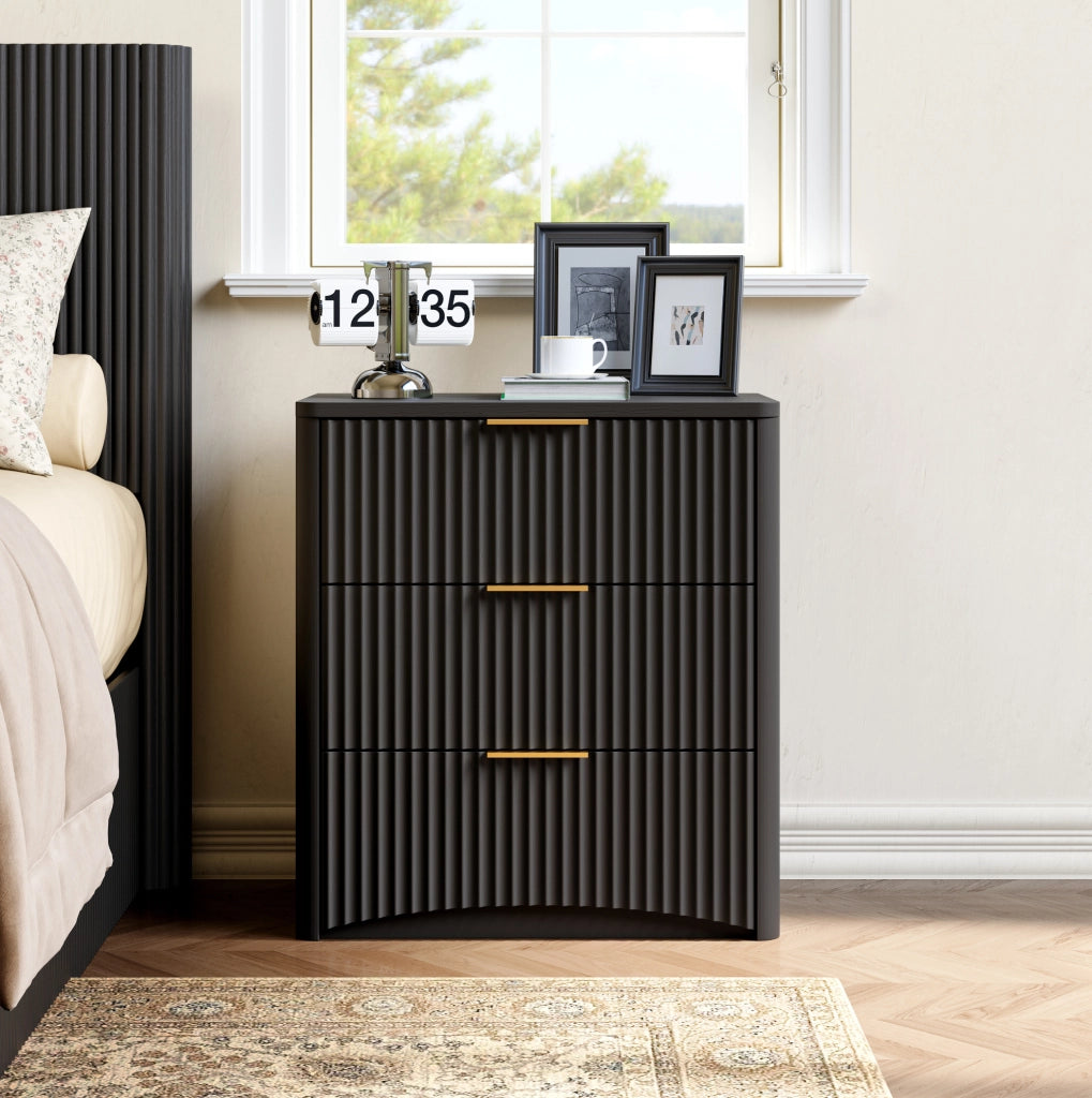 Comodino nero 58x38x64 cm in MDF con 3 cassetti e guide ammortizzate