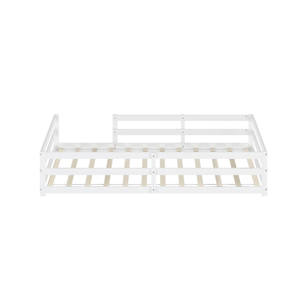 Letto Montessori a pavimento in legno massello di pino 140x200 cm bianco con sponde su 4 lati