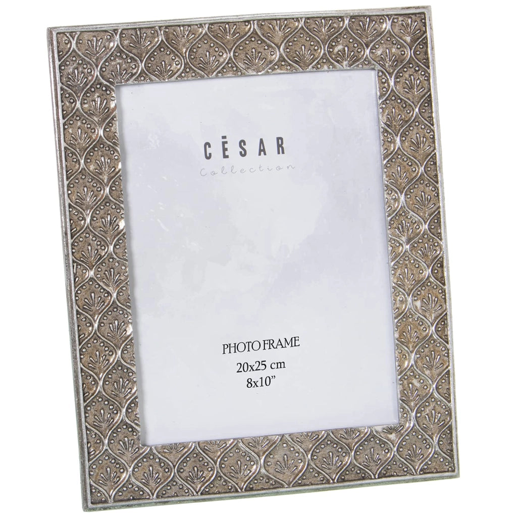 Cornice in resina, color argento, dimensioni 26x1,5x30,5 cm, per foto da 20x25 cm