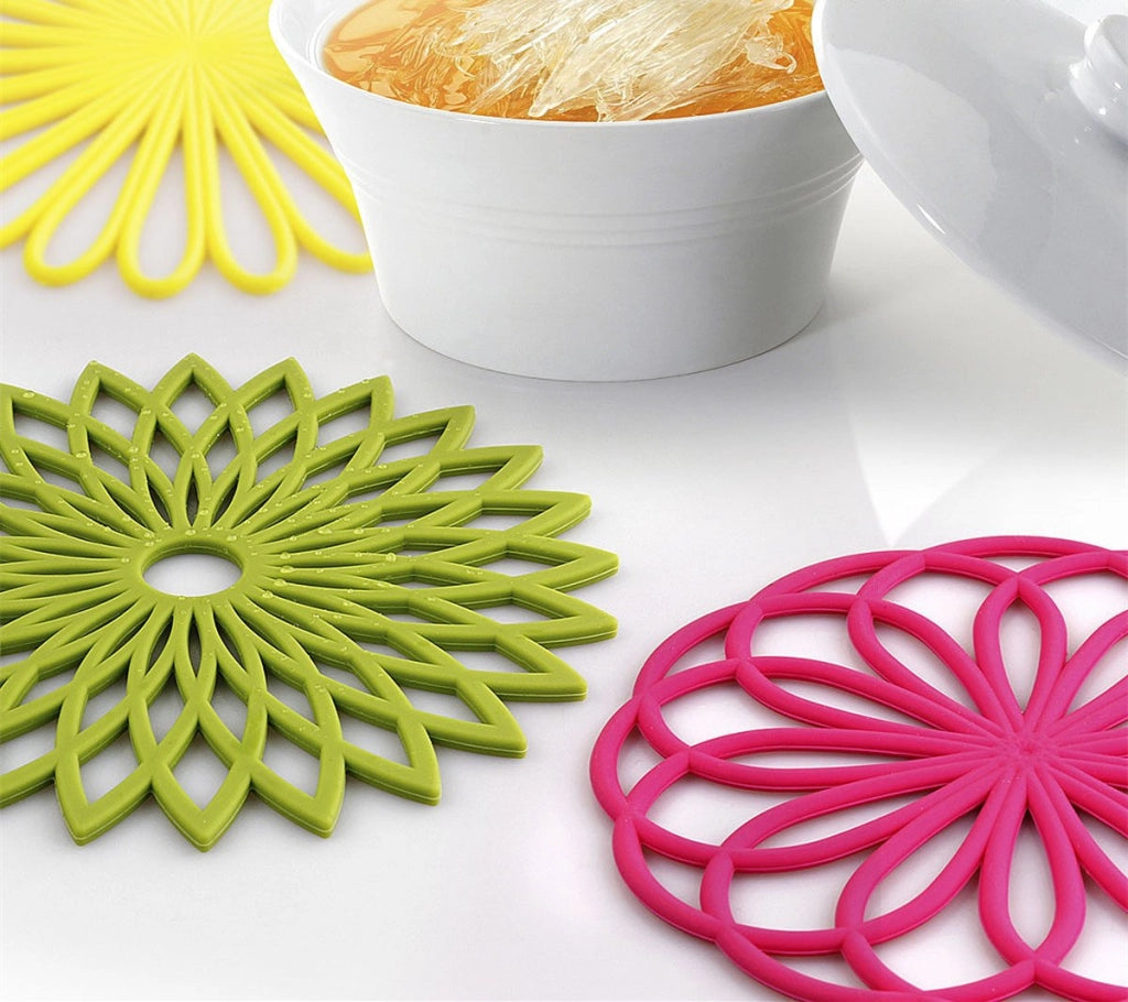 Set di 3 sottobicchieri in silicone, colore giallo, diametro 20 cm, resistenti al calore