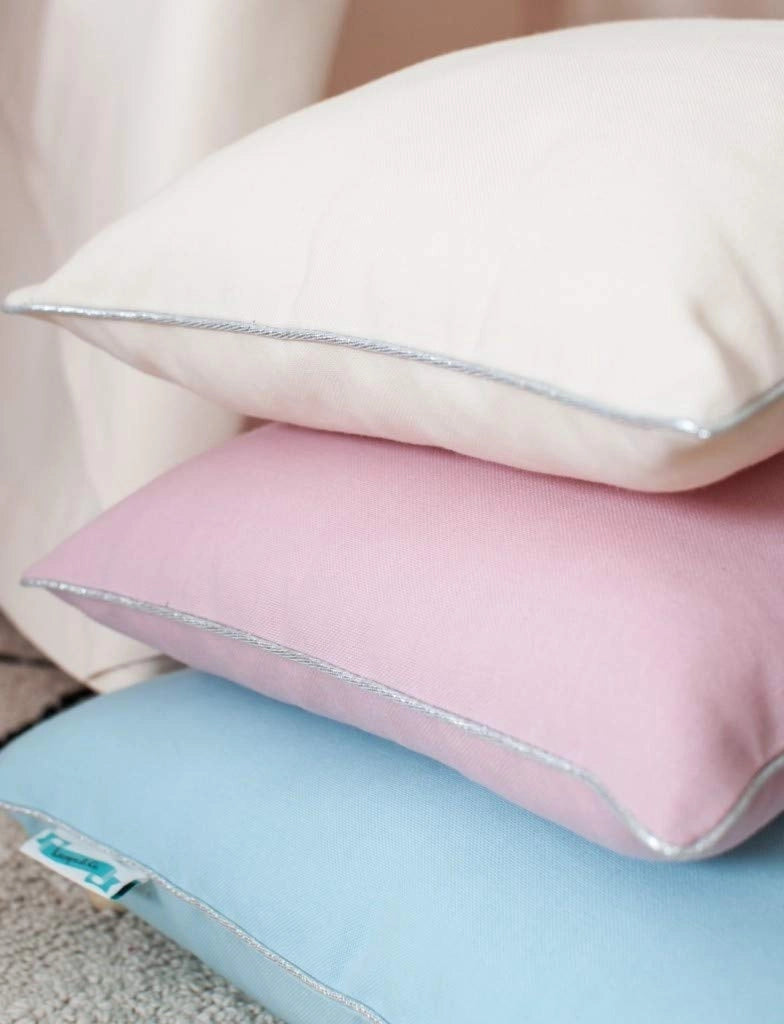 Cuscini decorativi in cotone, color ecru, dimensioni 38 x 38 x 14 cm