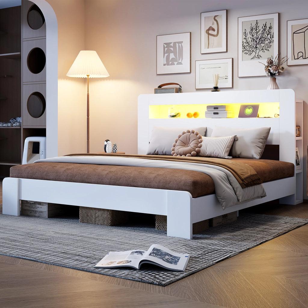Letto matrimoniale a piattaforma 180 × 200 cm in legno bianco con testiera contenitore LED e prese integrate