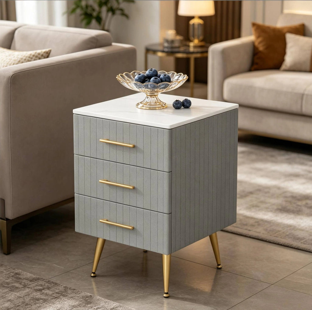 Comodino grigio con 3 cassetti in MDF, velluto e metallo, tavolino laterale 40,5x62x41 cm