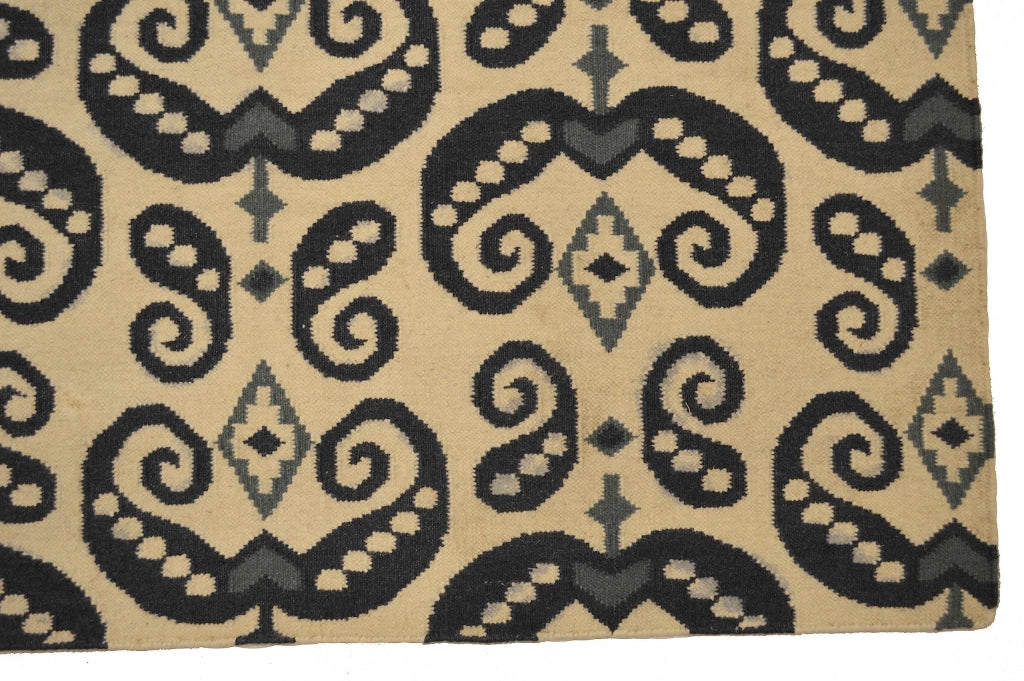 Tappeto kilim intrecciato a mano, 152x230 cm, color marrone/bianco