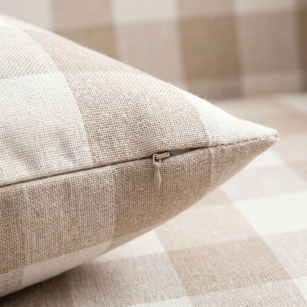 Set di due federe per cuscini, 50x50 cm, beige a quadri