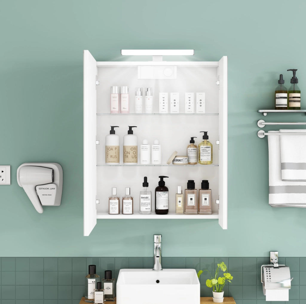 Mobile da bagno 60 cm bianco con specchio, porte asimmetriche, illuminazione LED e presa francese integrata