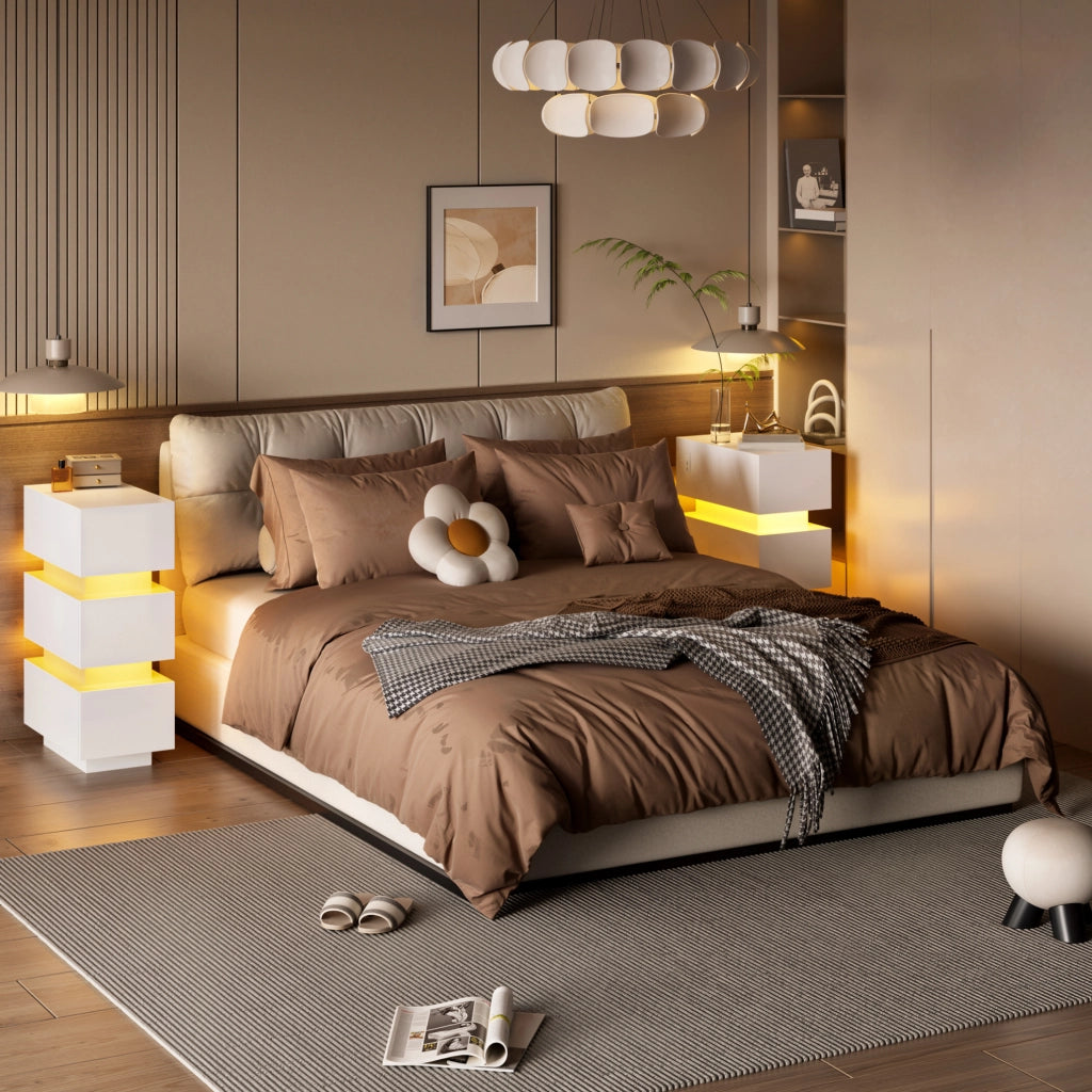 Set di 2 comodini stretti bianchi con LED, USB e Type-C, 3 cassetti, 20 x 40 x 59,5 cm