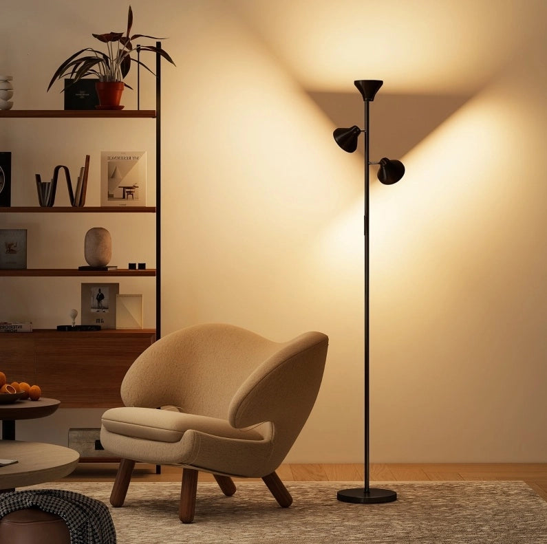 Lampada da terra dimmerabile RGB con 3 teste orientabili, nera