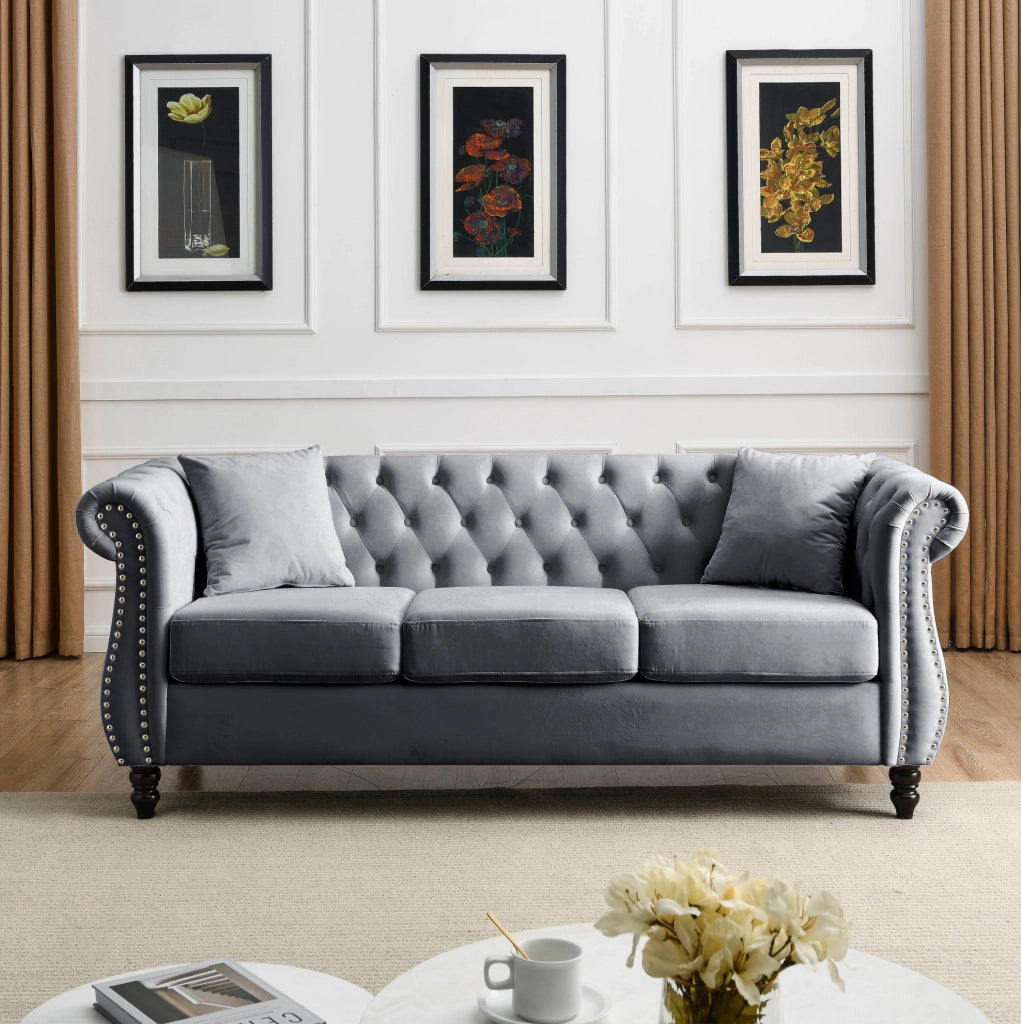 Divano Chesterfield in velluto grigio con cuscini rimovibili per soggiorno