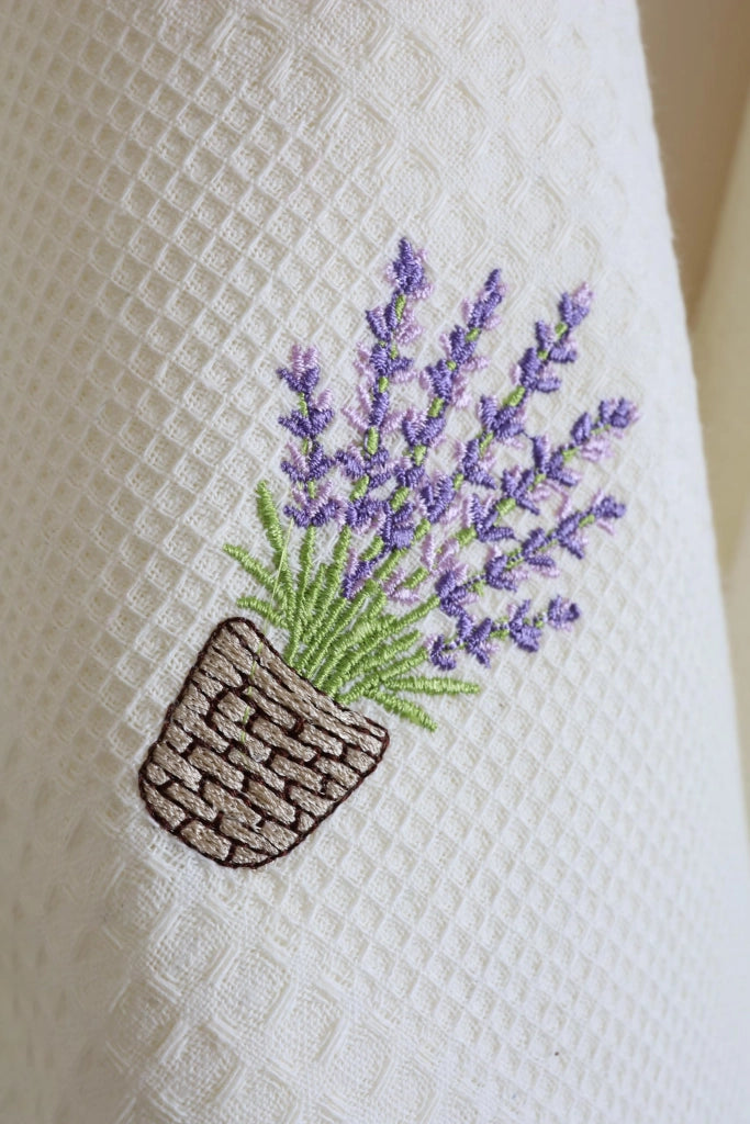Set di 3 strofinacci, 40x60 cm, in cotone, con motivo a lavanda, ricamati