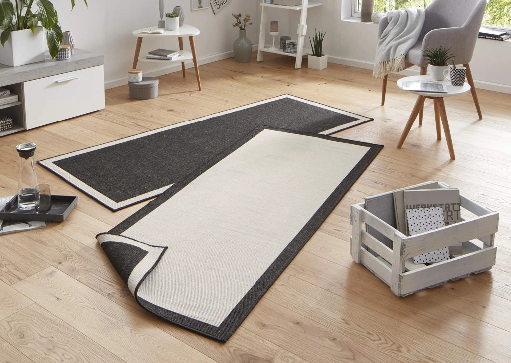 Tappeto di 80x250 cm, reversibile, resistente alle intemperie, color nero e crema