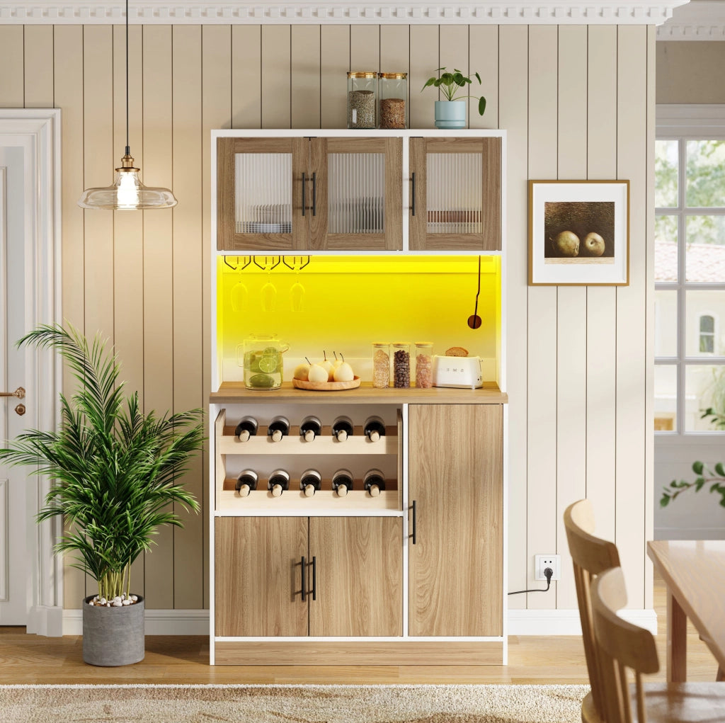 Mobile dispensa da cucina con illuminazione, prese e portabottiglie