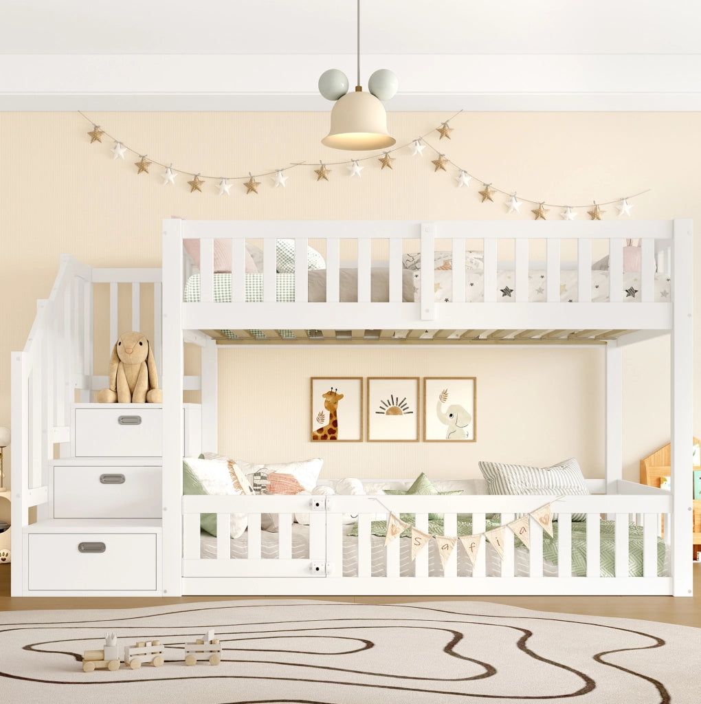 Letto a castello 90x200 cm in pino massello bianco con scala e spazio contenitivo