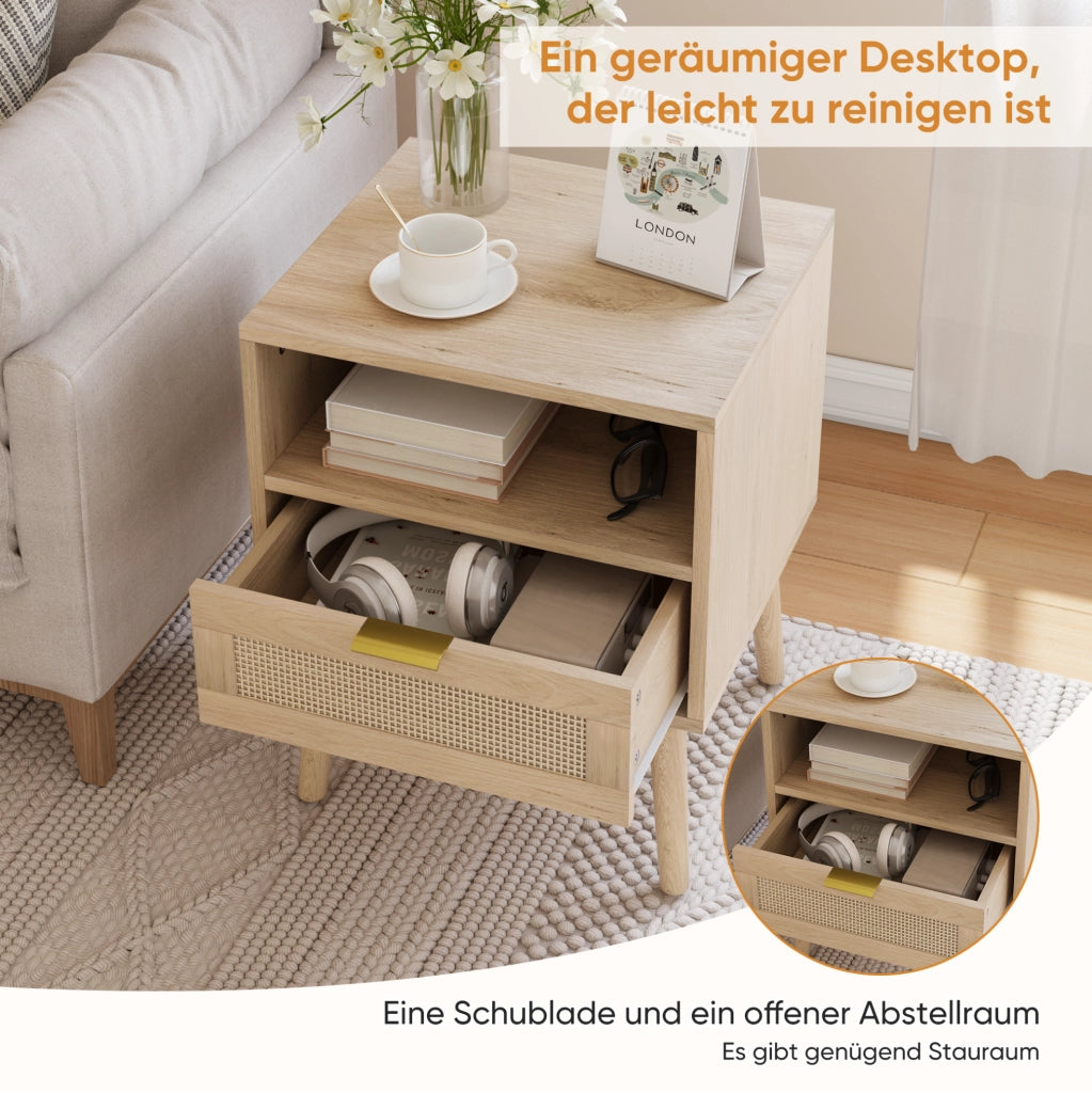 Comodino in MDF con struttura in legno massello e cassetto in rattan naturale, 45x40x55 cm, stile bohémien con maniglia dorata