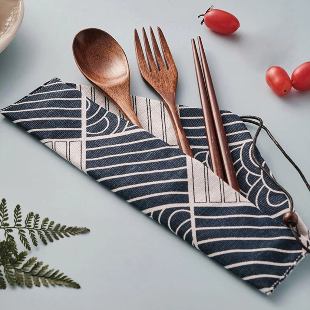 Set di posate giapponese da 4 pezzi, composto da forchetta, cucchiaio e bacchette