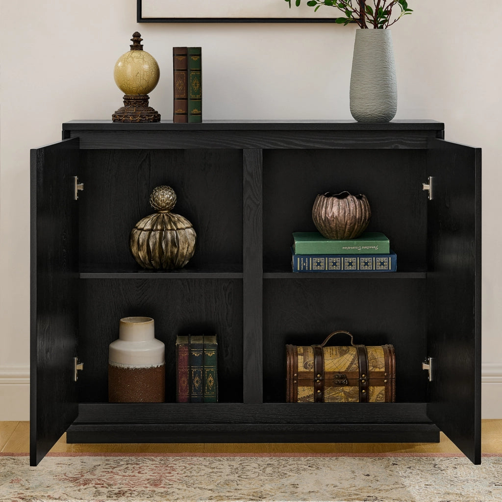 Credenza nera con ante scanalate a V e vano contenitore