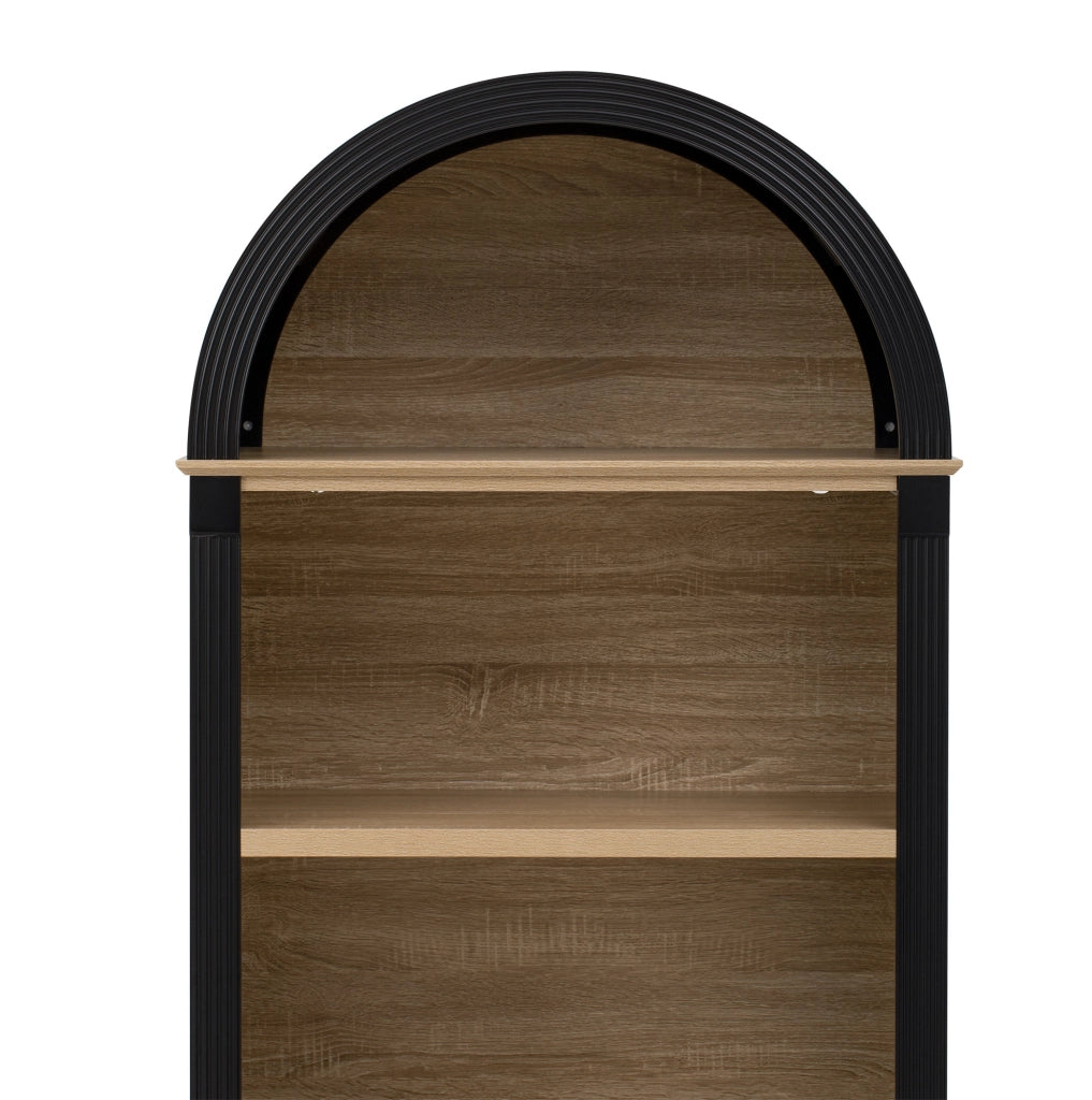 Credenza alta nera con ripiani regolabili e illuminazione a più colori