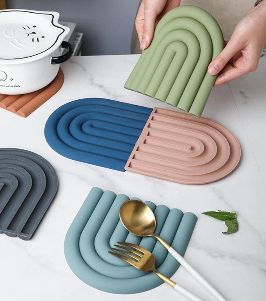 Sottobicchieri in silicone, resistenti al calore, antiscivolo, colorati, confezione da 4 pezzi